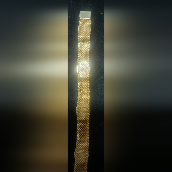 Vintage Floral Mesh Bracelet - Picture 4 of 6